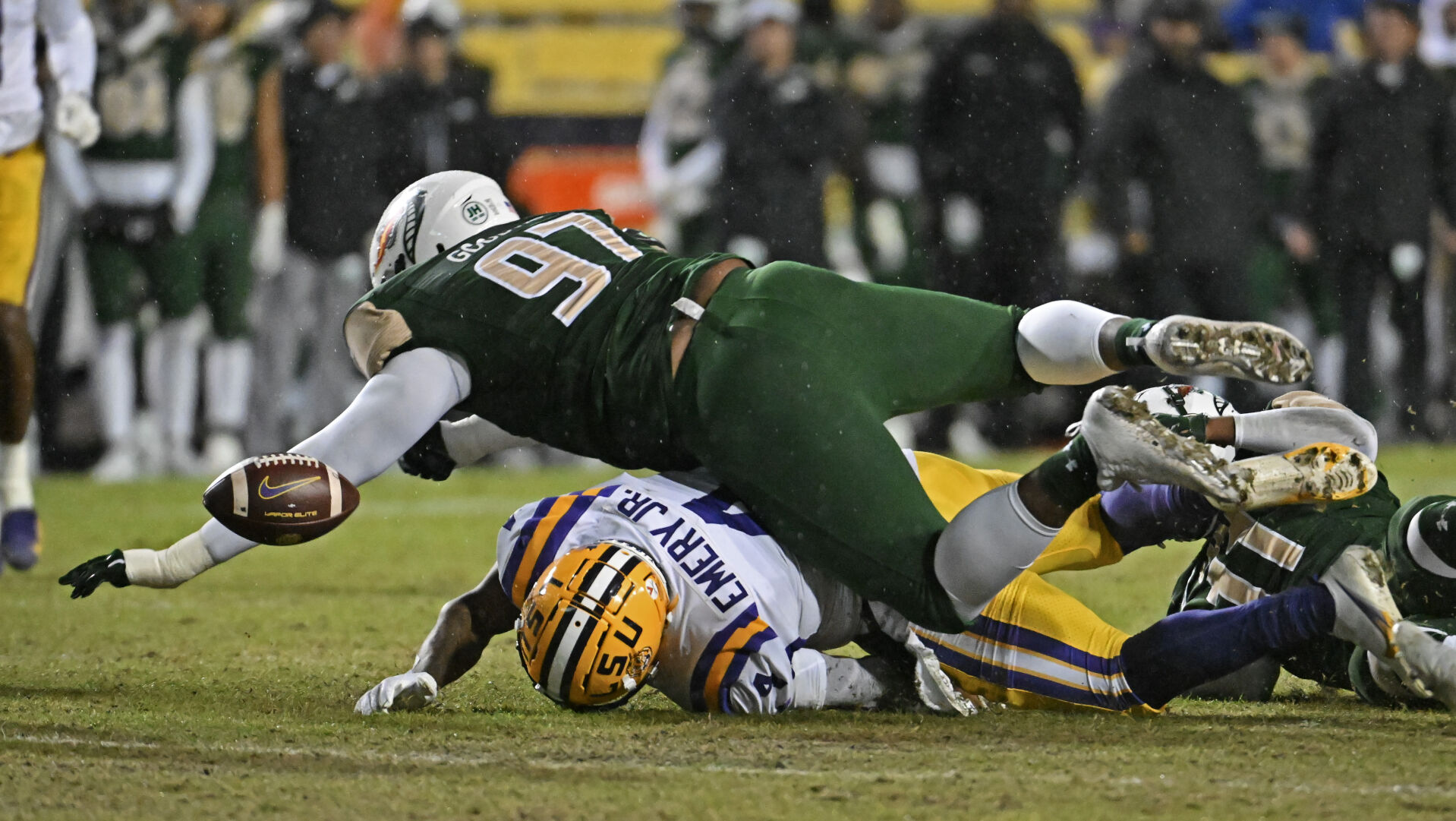 BR.lsuuab.112022 HS 2746 copy.jpg